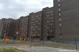 krasnoyeyablokomay_1.jpg